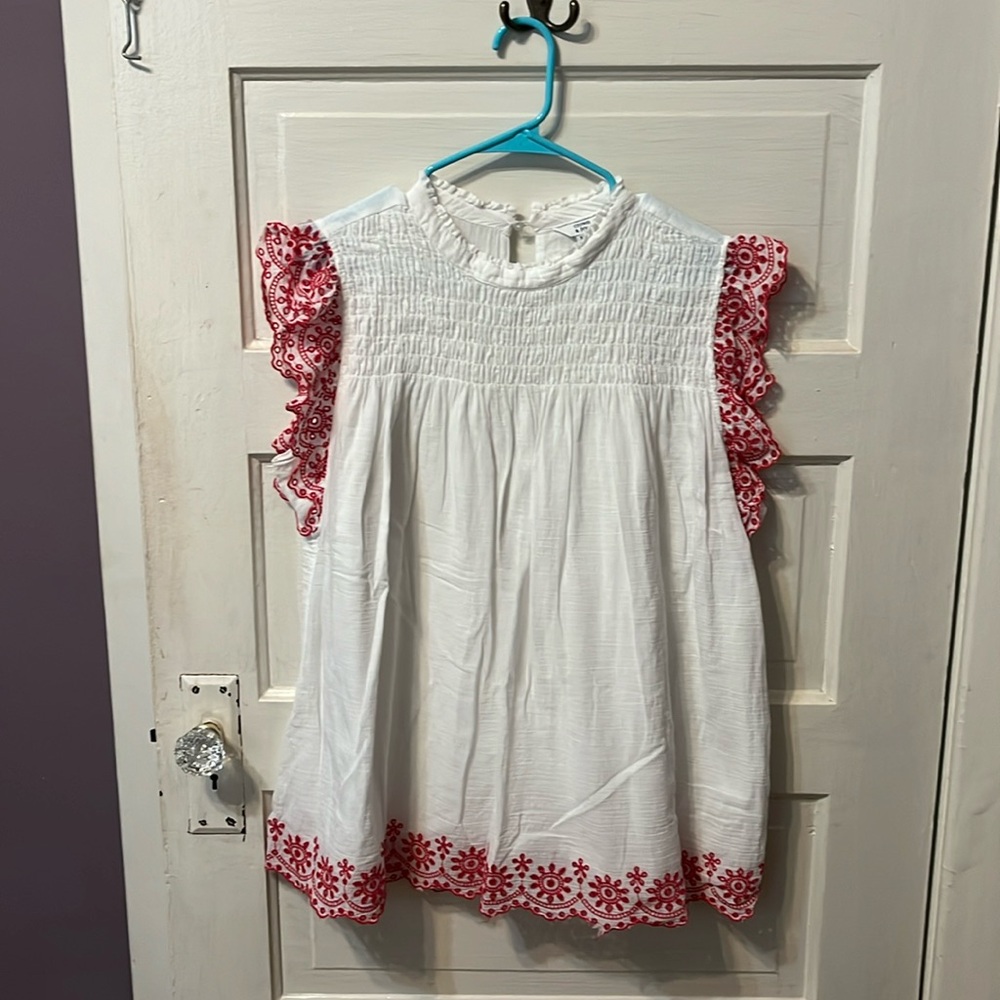 Wear this fun summer shirt with cut offs!